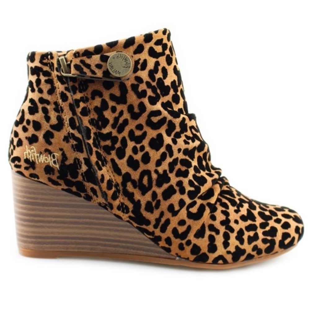 LAST PAIR! Blowfish Leopard Berkley Wedge Bootie - Picture 3 of 4
